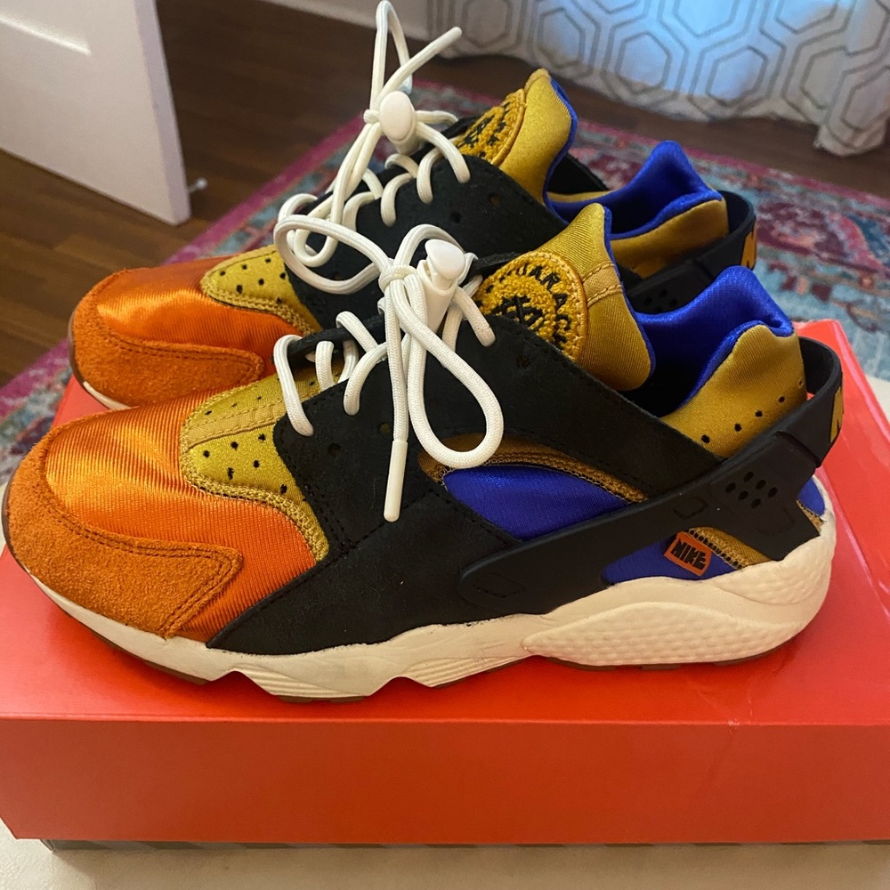 NIKE AIR HUARACHE